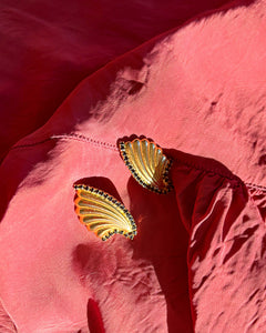 Feather fan clip on earrings