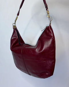 Dark burgundy 90’s leather bag