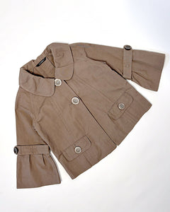 Cropped shift jacket featuring flute quarter length sleeves