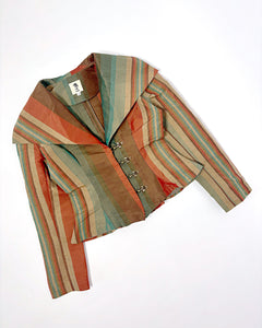 Fireman’s clasp striped wide collar top