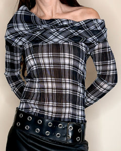 Off shoulder plaid scrunchie top