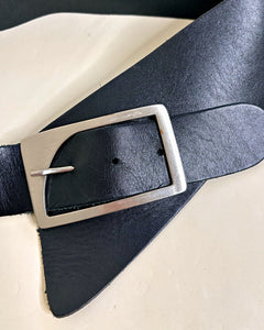 Asymmetric leather belt
