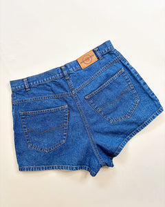 Brooker Daisy dukes denim shorts