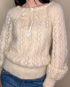 Bow handknitted sweater