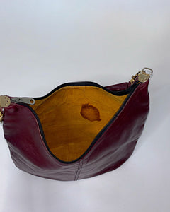 Dark burgundy 90’s leather bag