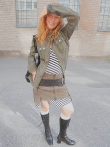 Dropped pockets utility mini skirt