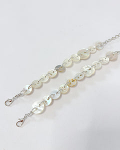 Mother of pearl buttons bracelet