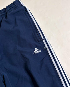 2000’s Adidas track pants