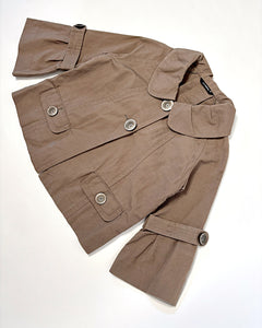Cropped shift jacket featuring flute quarter length sleeves