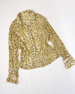 Crinkled gauze animal print shirt