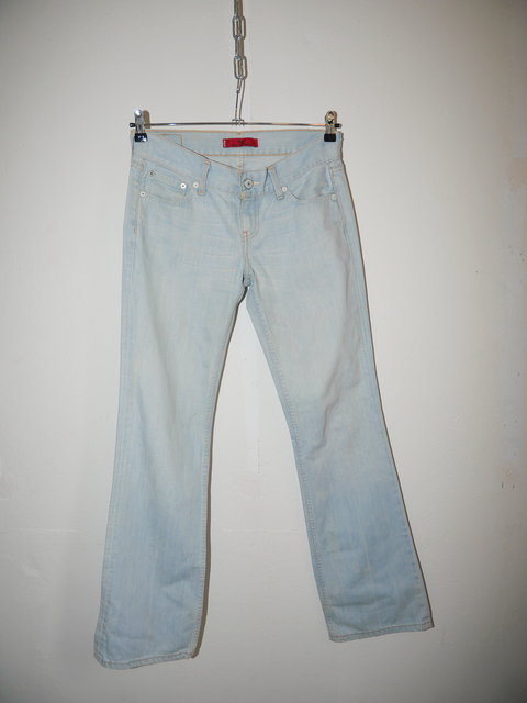 s0137 levi’s eve low rise jeans (W29 L34)