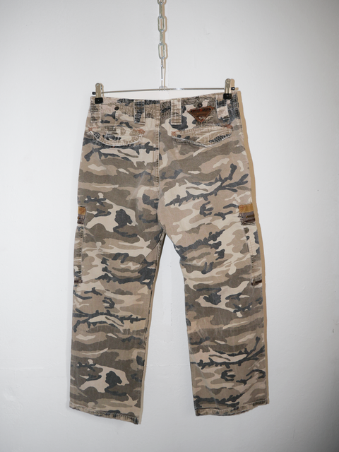 S0142 washed camo cargo pants