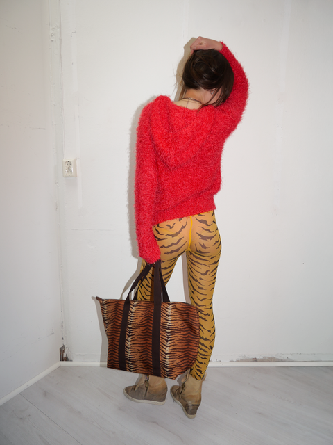 S0156 tiger print duffel bag