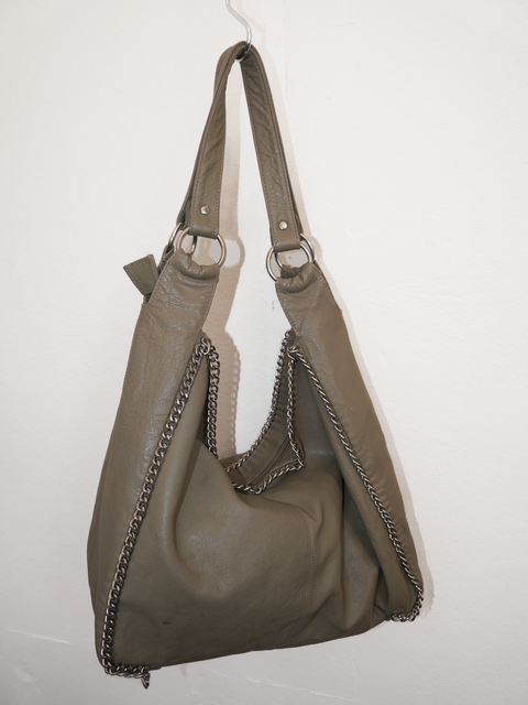 S0164 grey leather chained hobo bag