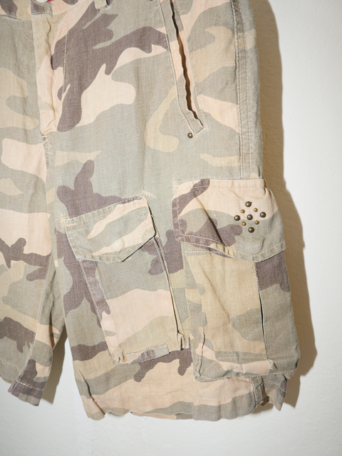 2000'S camo cargo shorts