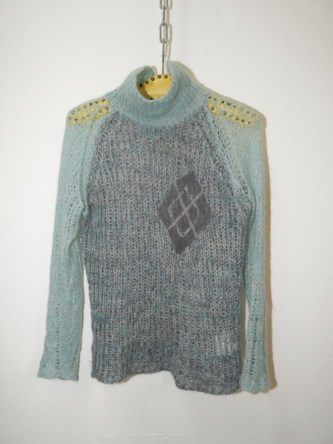 2000's icy blue soft knit sweater