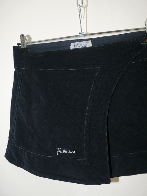 2000’s black velvet wrap mini skirt