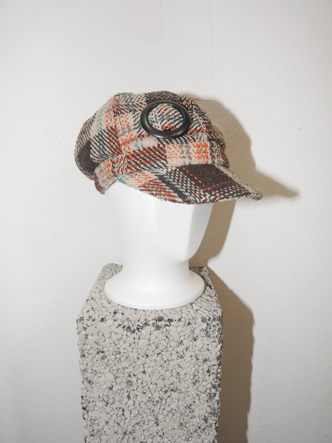 2000's plaid newsboy cap