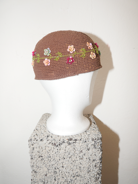 2000's sequin flower crochet cap