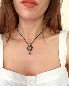 Y2K rose garden necklace